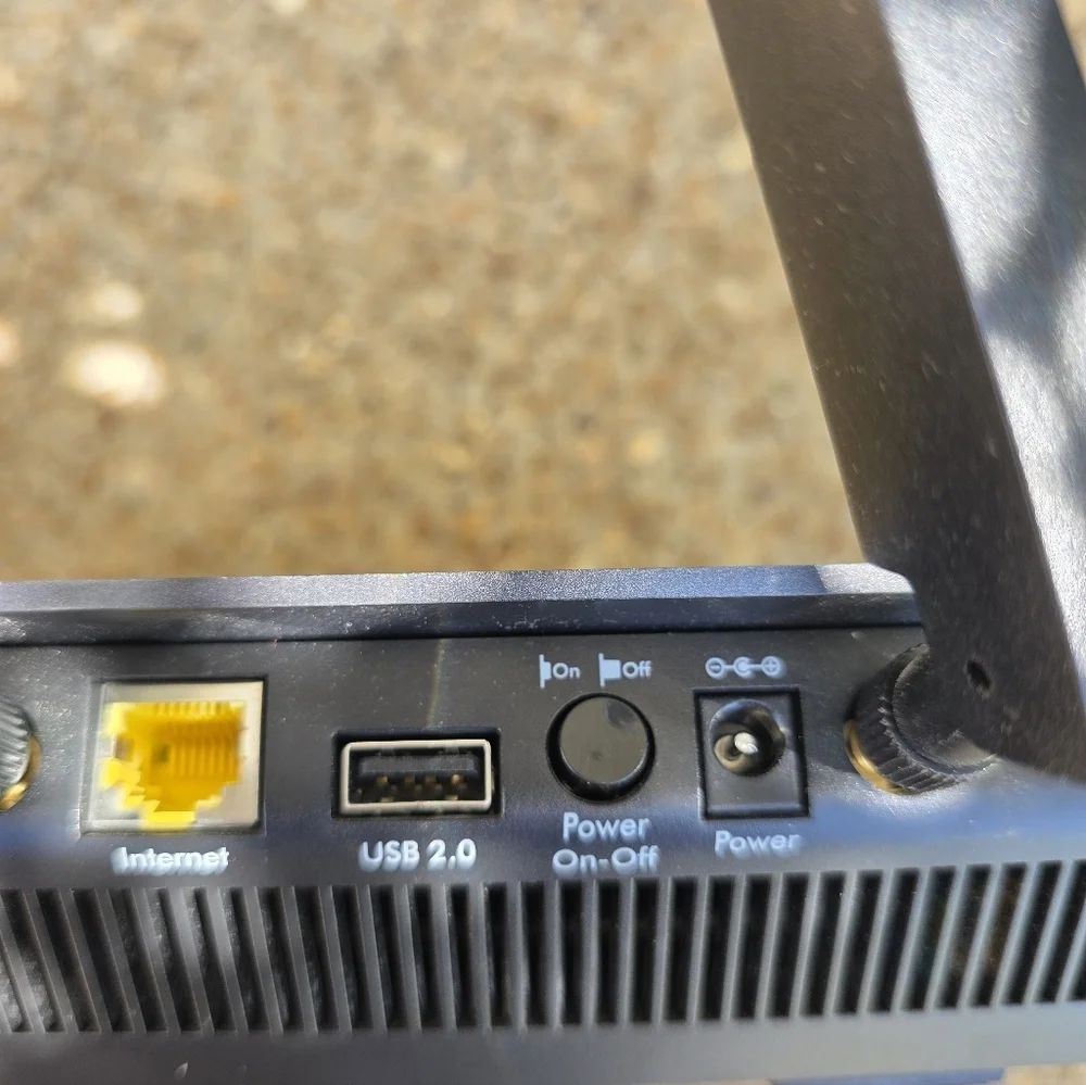 NETGEAR Nighthawk AC1900 Smart WiFi Router Internet R7000 - Picture 6 of 13